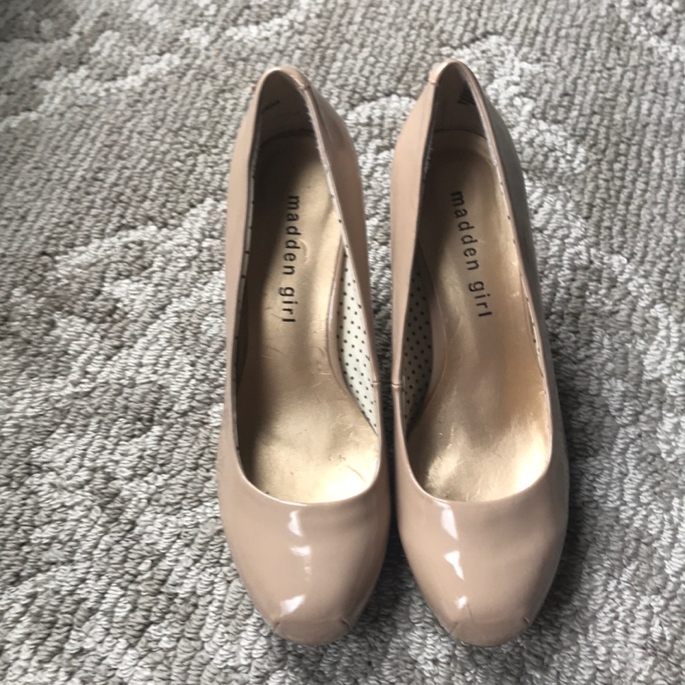 Madden Girl Getta Heels (practically new)